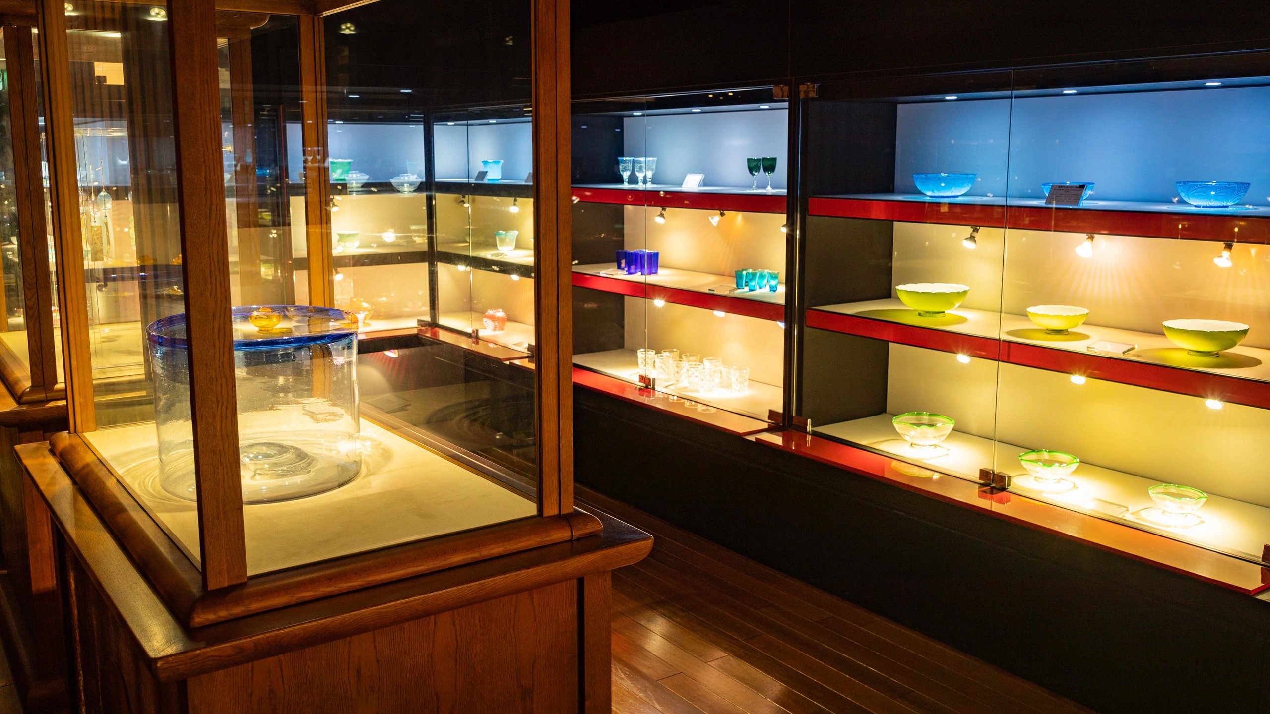 🏺 도고 기야만 유리 박물관 (도고 기야만 가라스 뮤지아무) 이미지 2